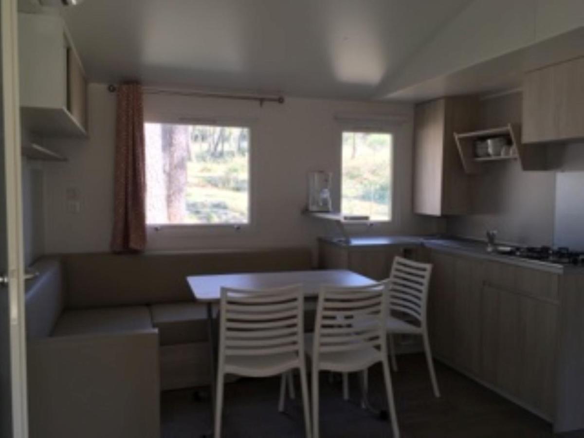 Camping La Simioune En Provence Bollene Exterior photo
