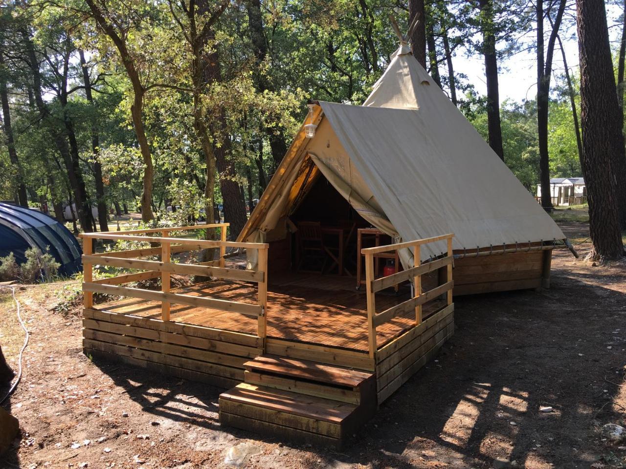 Camping La Simioune En Provence Bollene Exterior photo